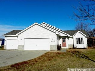 29338 Cordell Ct, Randolph, MN 55065