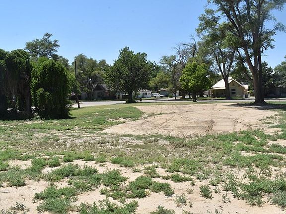 4th image of 701 Sycamore Ave