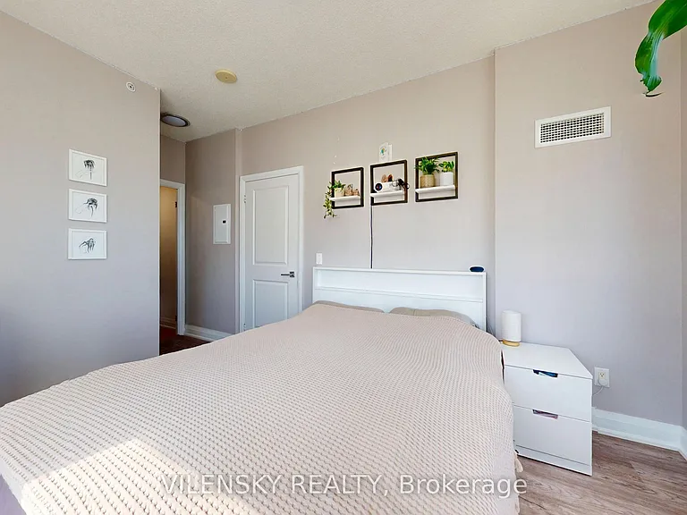 75 N Park Rd #1202 — Photo 11