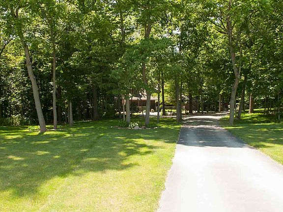 3rd image of 3737 Gamble Ln