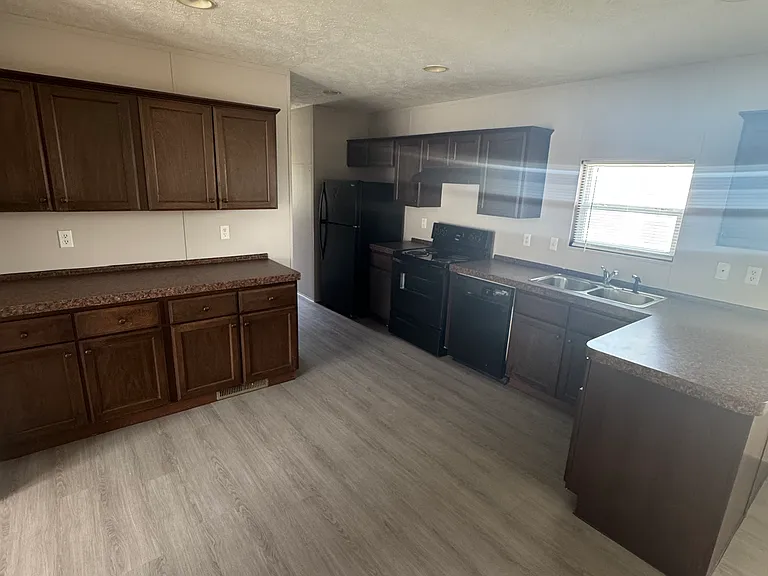Summit Ridge — Photo 15