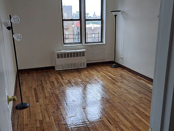3rd image of 42-26 81st St APT 6K