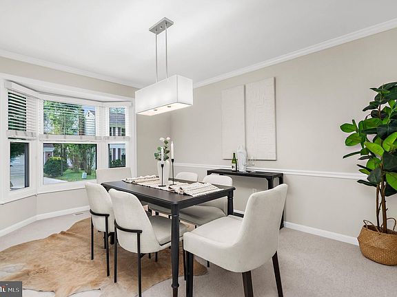 4th image of 14902 Hatteras Way