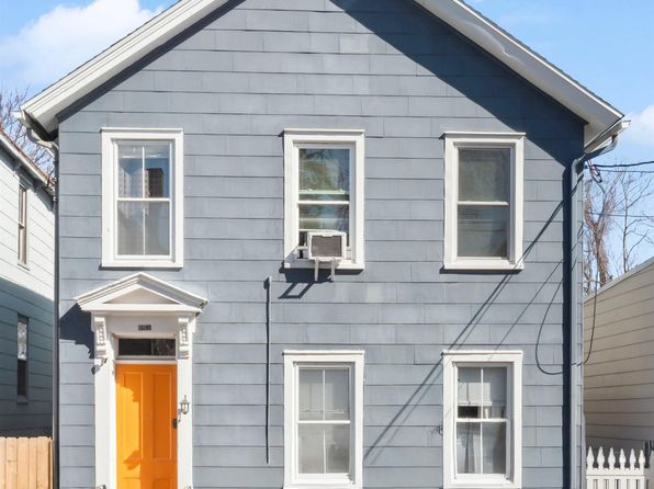 228 Robinson St, Hudson, NY 12534