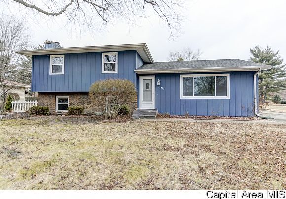 1st image of 816 Flaggland Dr