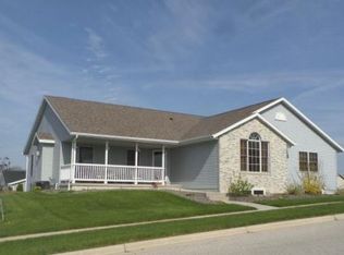 442 S Adams St, Valders, WI 54245