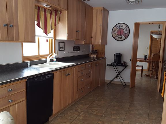 Kitchen/ newer countertops