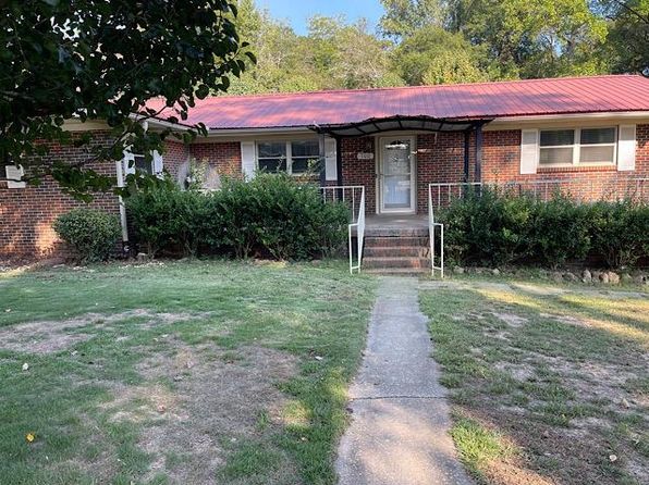 900 Brantley St, Opp, AL 36467
