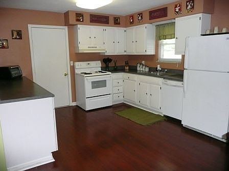 Updated Kitchen with Dishwasher, Plenty of Countertop and Cabinets