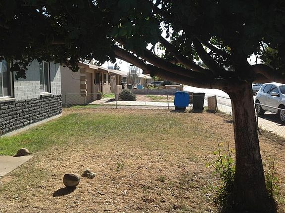 View of front yard spacious