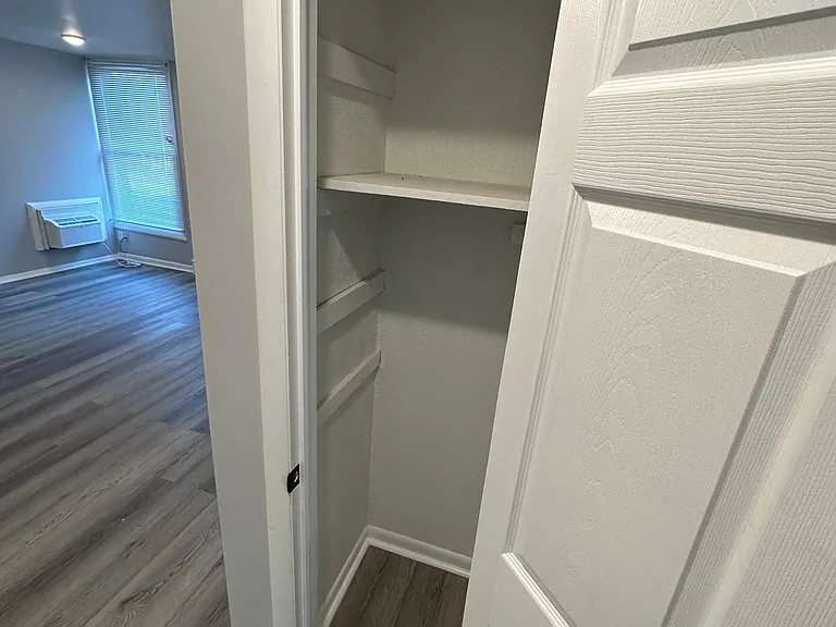 910 Teall Ave #4 — Photo 16