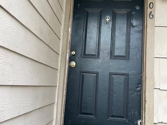2nd image of 6001 Reims Rd APT 706