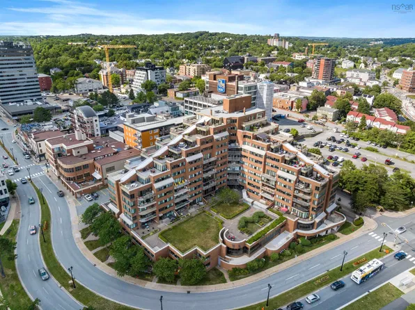 1 Prince St #702, Halifax, NS B2Y 4L3