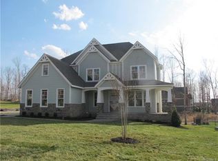 2100 Farnborough Dr, Midlothian, VA 23112