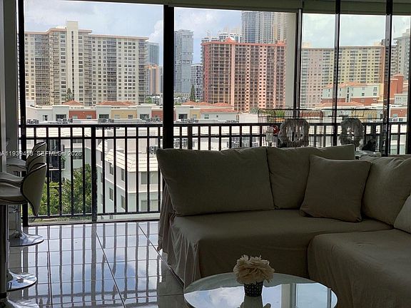 4th image of 17021 N Bay Rd APT 907