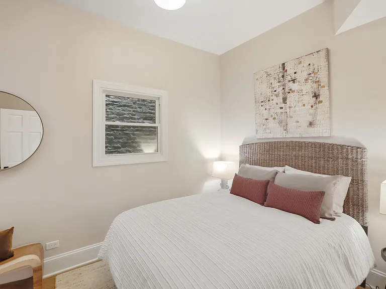 3053 N Seminary Ave #2 — Photo 10