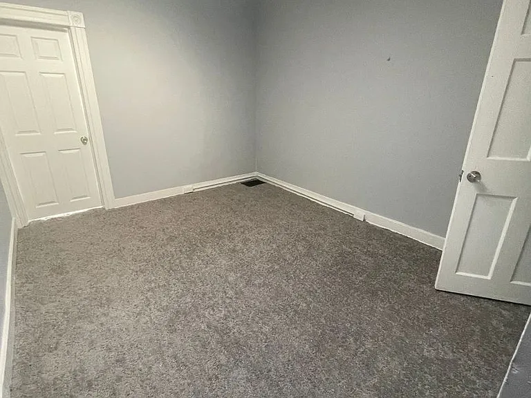2410 W Baltimore St — Photo 3