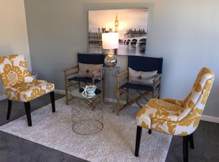 560 Dexter St APT N, Santa Rosa, CA 95404