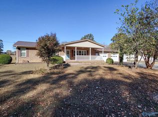 18475 Bartlett Rd, Athens, AL 35613
