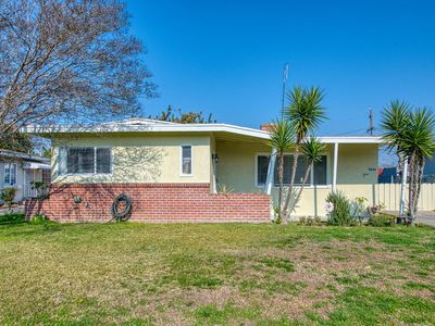 3233 E Dakota Ave, Fresno, CA, 93726