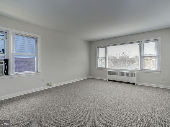 3rd image of 2601 Washington Blvd APT 2