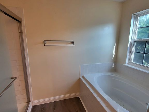 5th image of 6815 Treyburn Cir