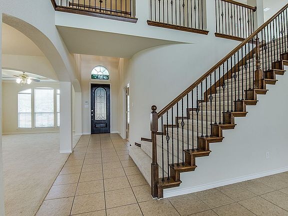 5th image of 2700 Deer Hollow Dr