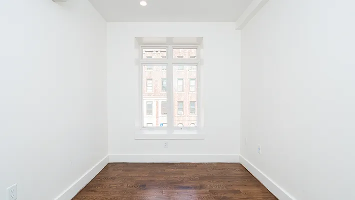 Rented by Nooklyn NYC LLC | media 71
