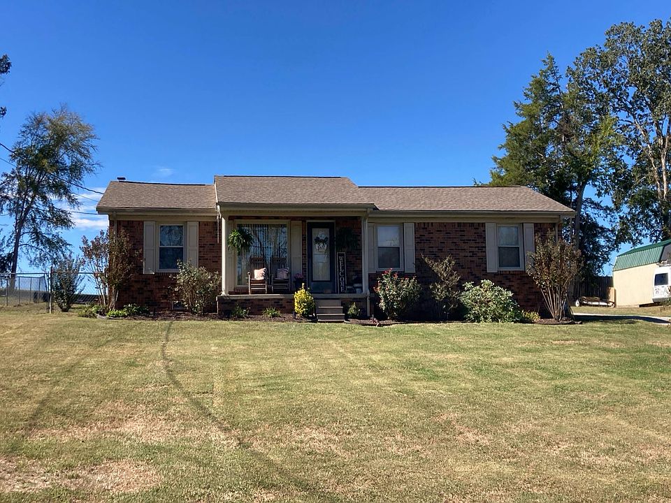 1st image of 23 Roberts Ln