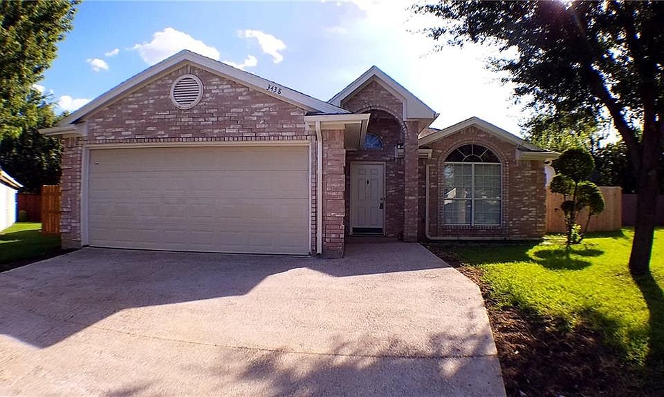 1st image of 3438 Mayflower Ct