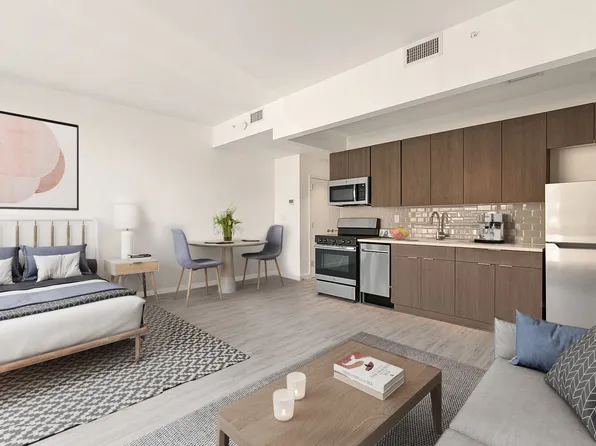 840 Fulton Street image 1 of 8