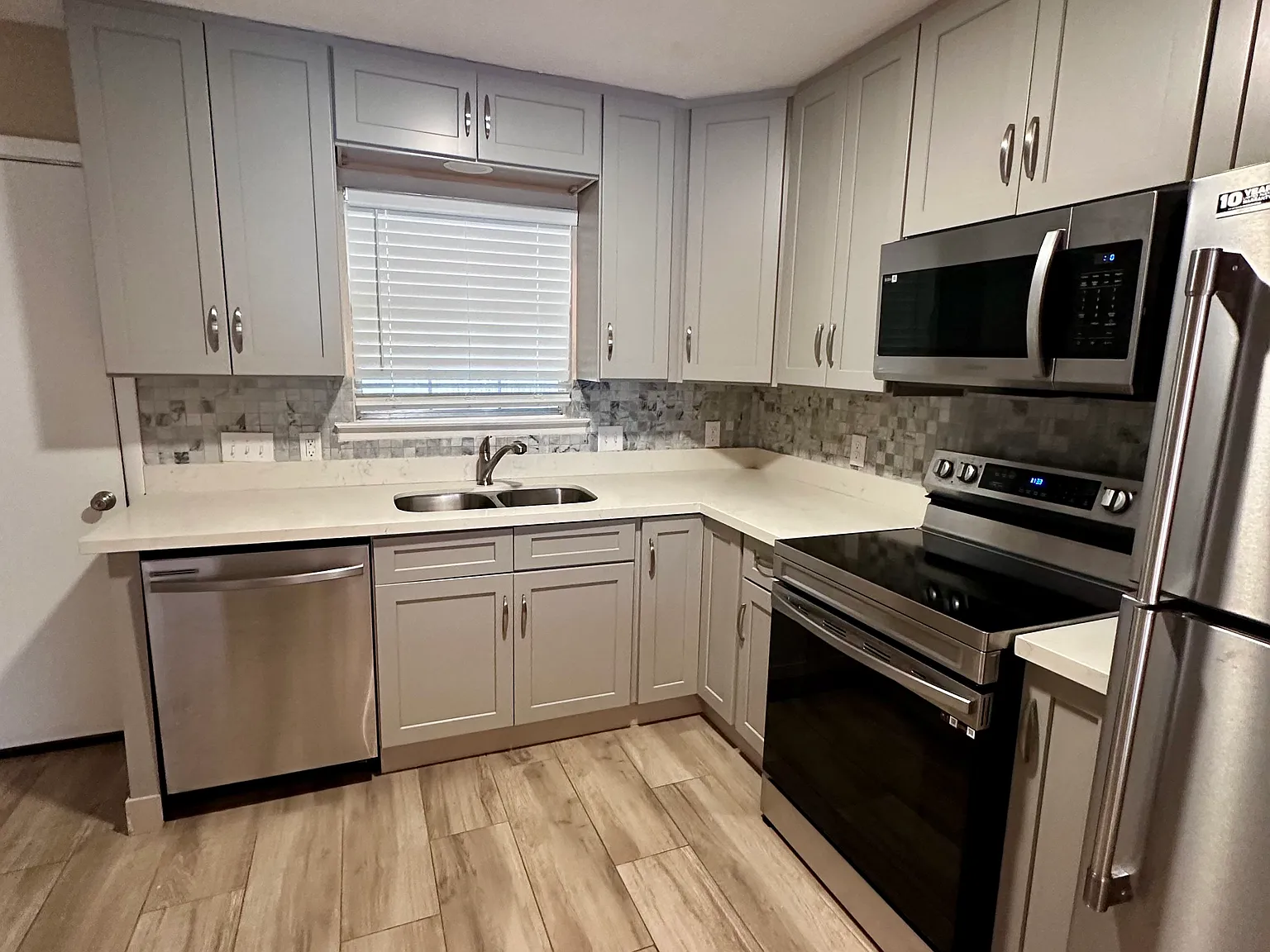 2 bed, 1.5 bath, 1010 sqft, $1,550 — Photo 1