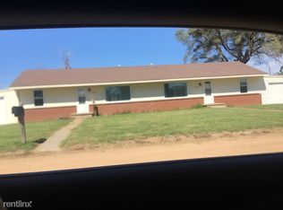 1002 E C Ave, Kingman, KS 67068