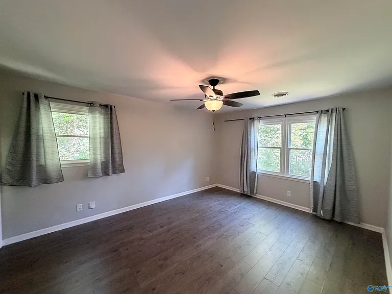 11114 Hillwood Dr SE — Photo 24
