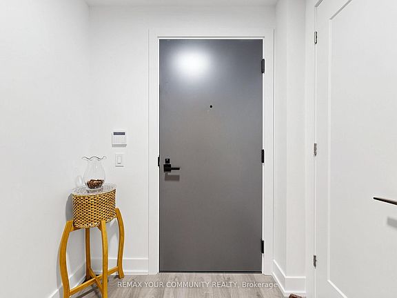 4th image of 25 Adra Grado Way #963
