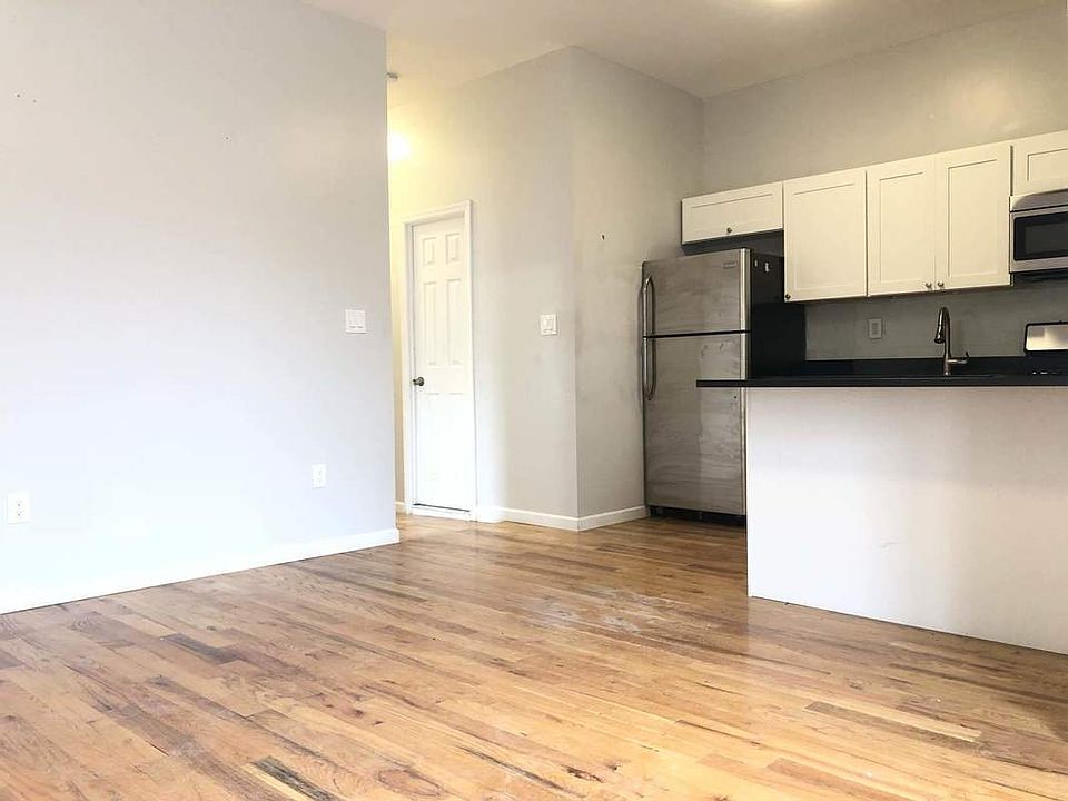 1st image of 944 Marcy Ave APT 2A