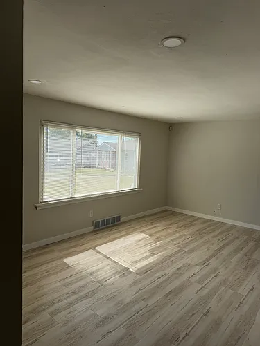 6829 Larry Ln Photo 1