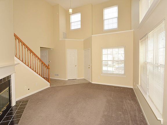 4th image of 8052 Barksdale Way
