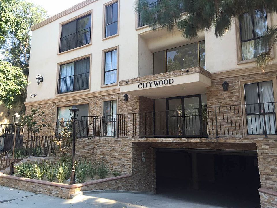1st image of 15344 Weddington St Unit 203
