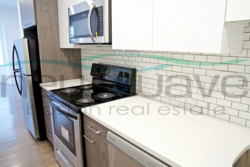 1 bed, 550 sqft, $3,300 — Photo 4
