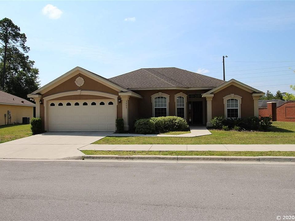 1st image of 3905 NW 26th Ter