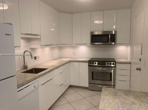 10185 Collins Ave APT 1402