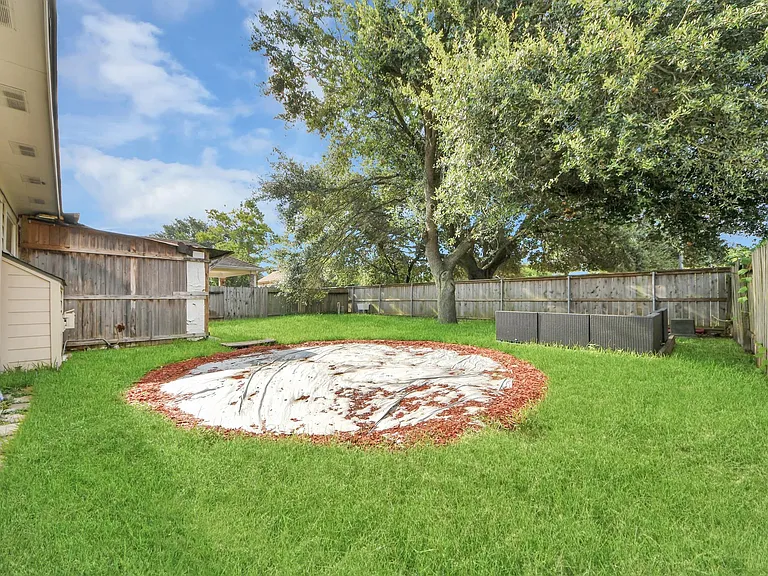 13515 Scarab Dr — Photo 41