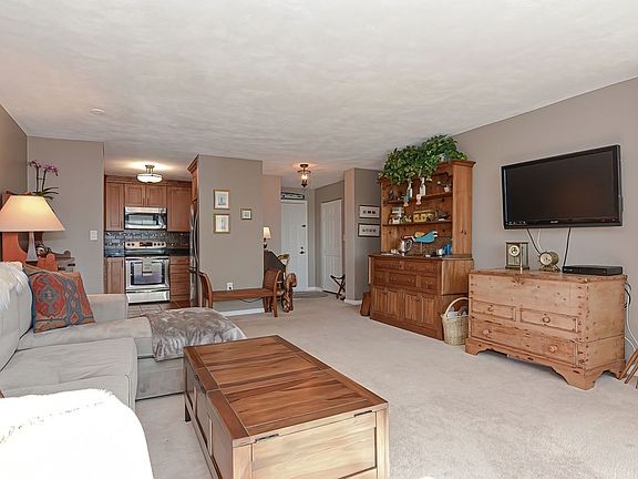 5th image of 54 Broad Reach Unit 204