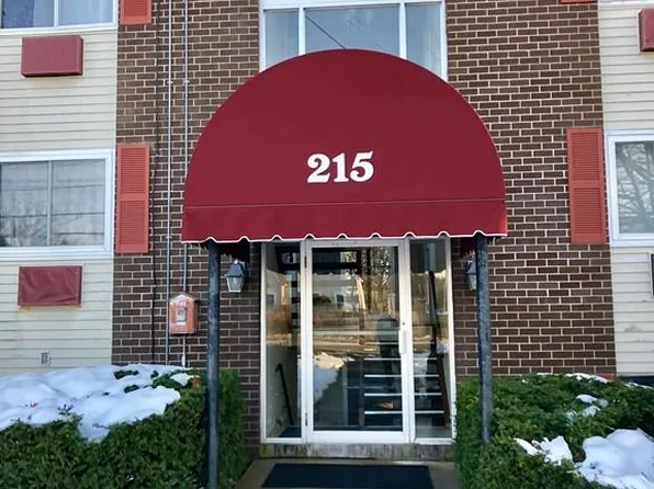215 Chelmsford St Unit 17, Chelmsford, MA 01824