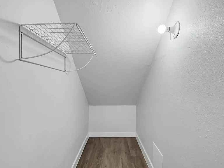 354 4th Ave #1 — Photo 78