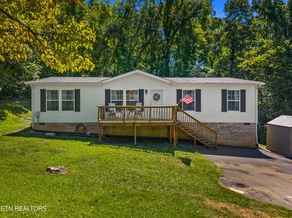 831 Pine Ridge Rd, Dandridge, TN 37725