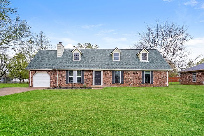 1st image of 105 Bordeaux Ct