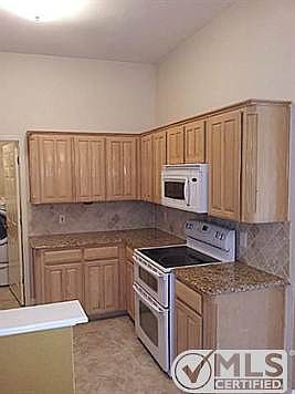 5th image of 4824 Dogleg Dr