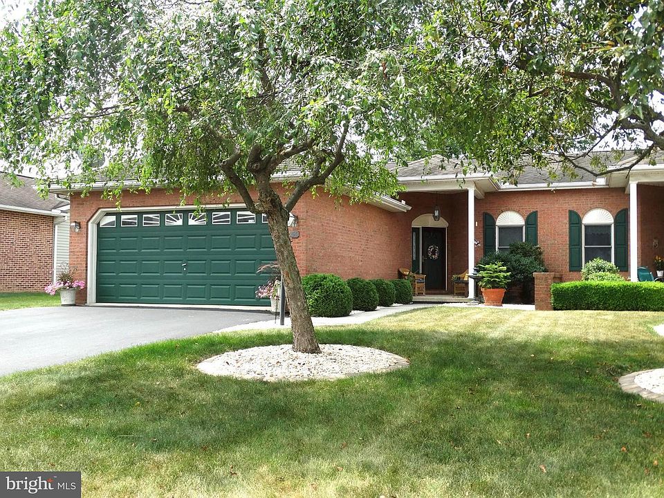 1st image of 54 Chadwick Dr